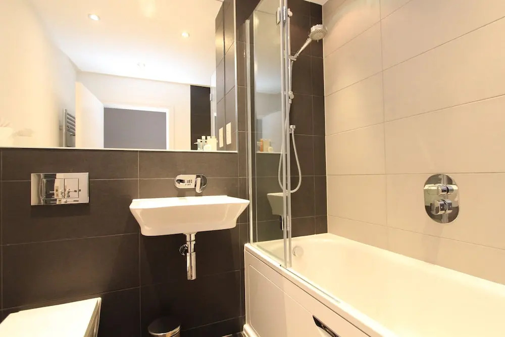 Skylark House Luxury Service Apartments