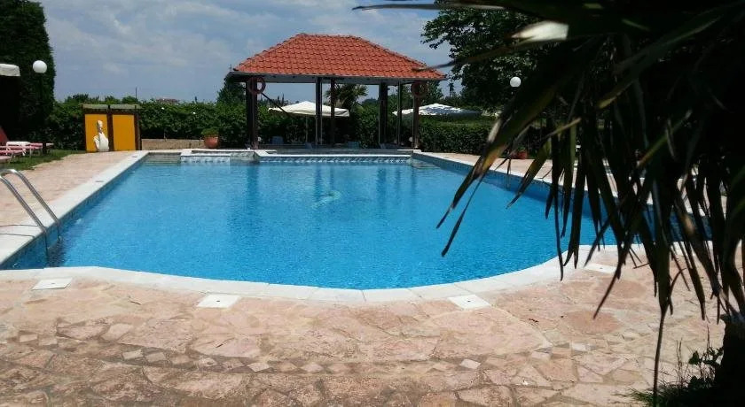 Denis Hotel and Bungalows