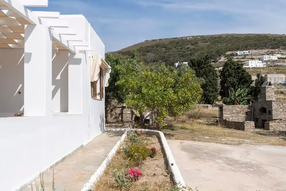 Theodora s Suite in Agios Charalampos