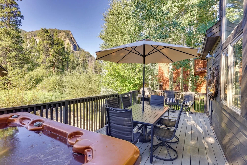 Walk to Main St: Frisco Home w/ Hot Tub & Deck!