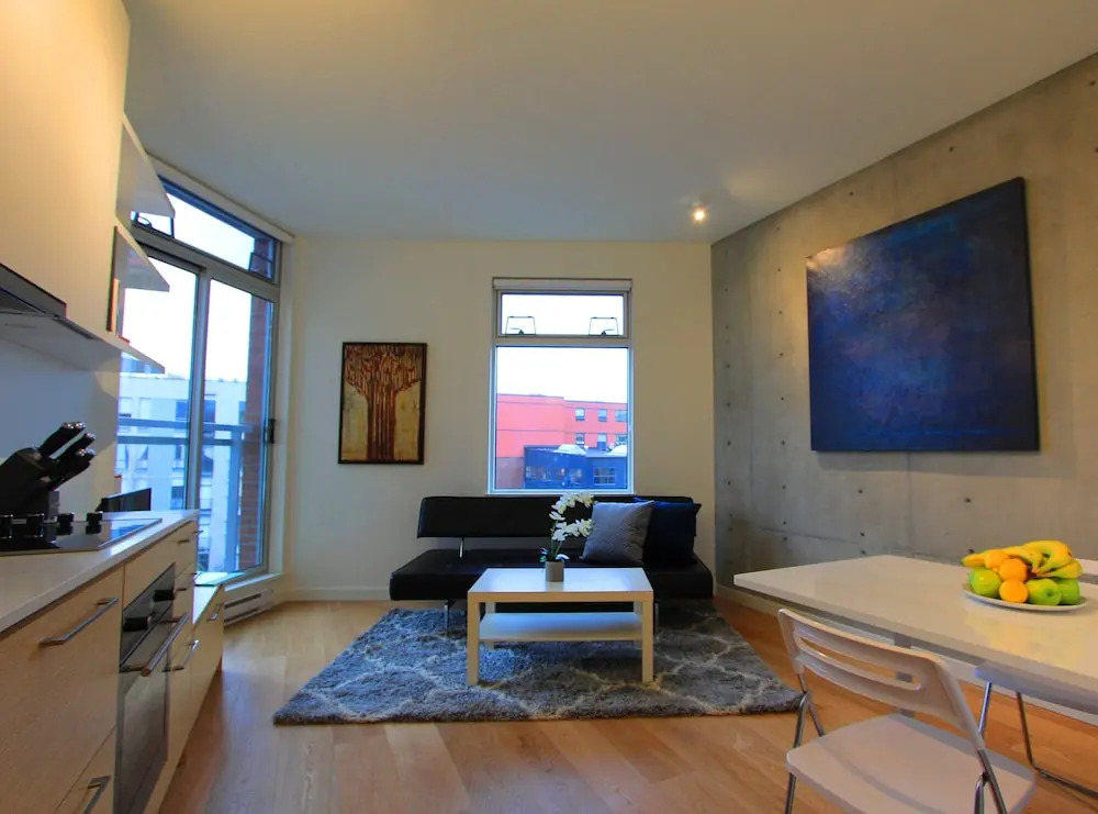 The Janion by Victoria Royal Vacations