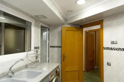 MD Vila Barbera Apartment Center