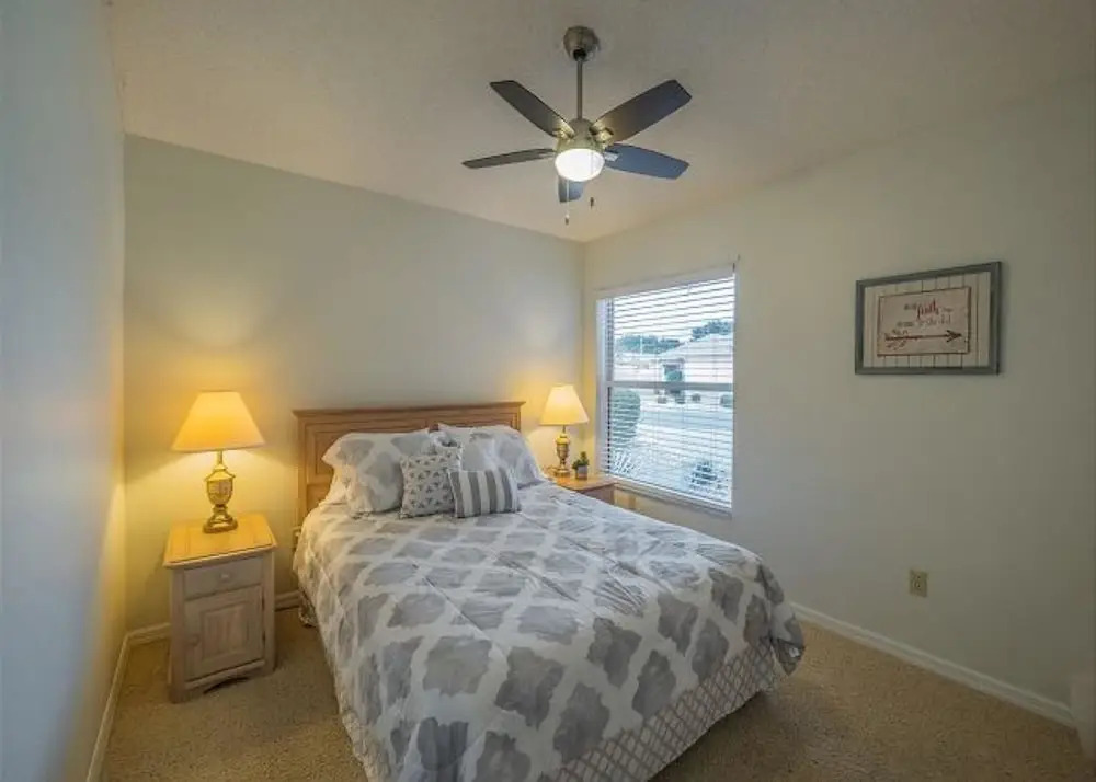 Nuevo Leon Lane 610 by White Pelican VR