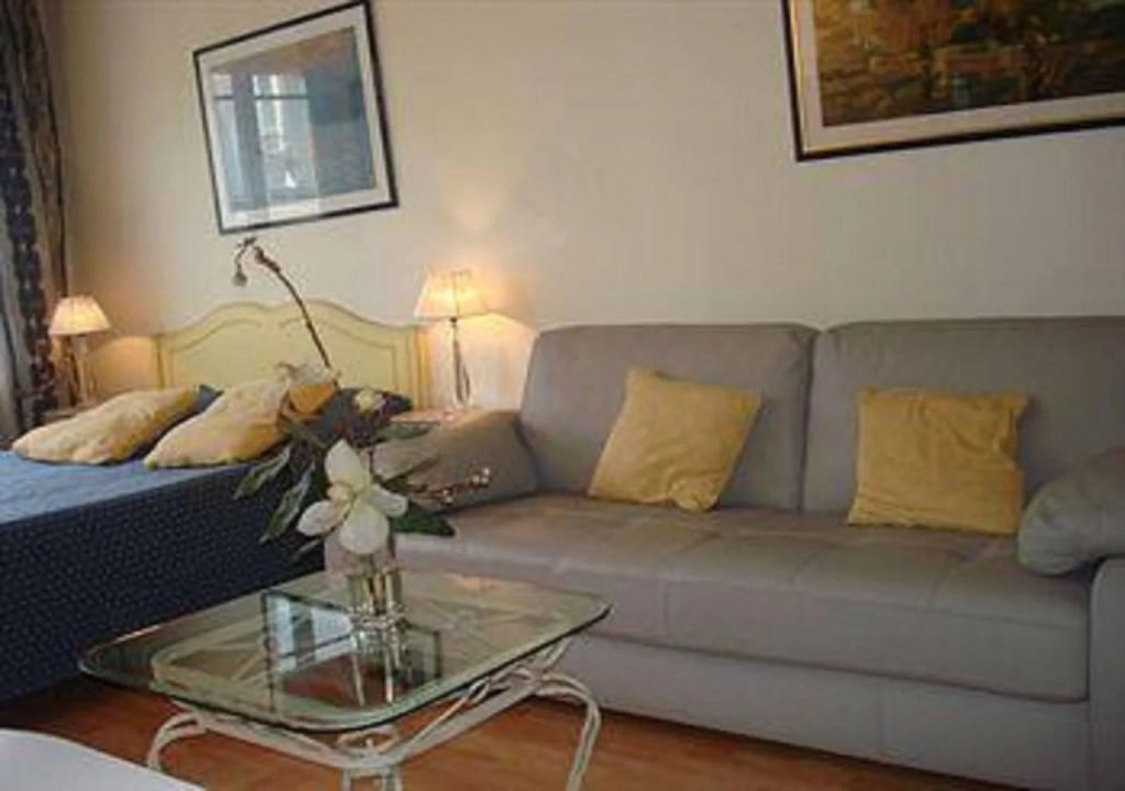 Studio Apartments rue de la Harpe