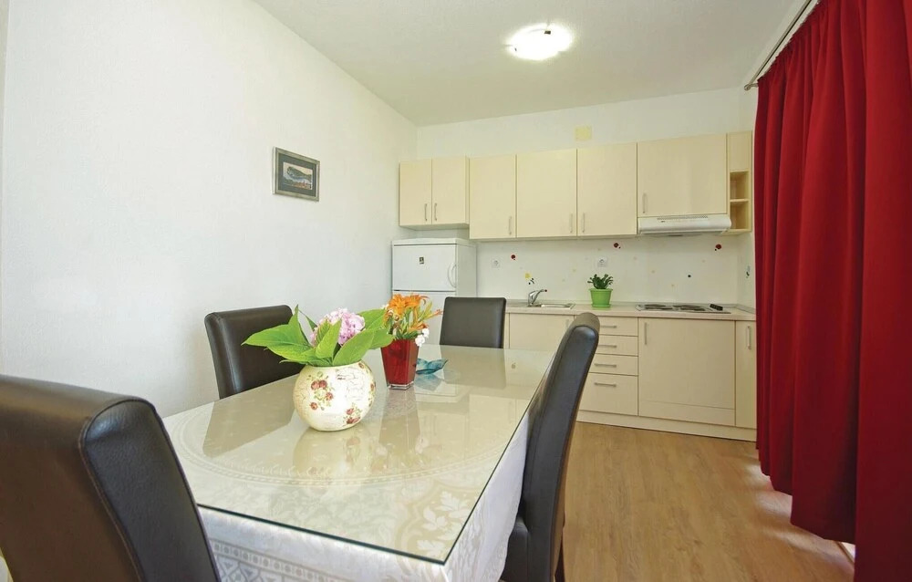 Amazing Home In Makarska