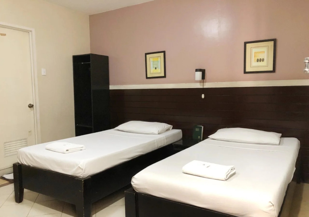 Sampaguita Suites JRG
