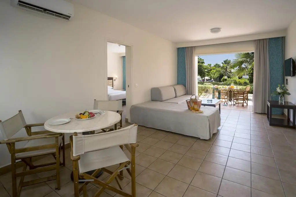Avanti Hotel