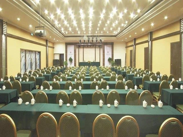 Oriental Hotel