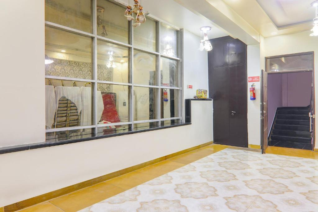 Fabhotel Shree Pushpraj