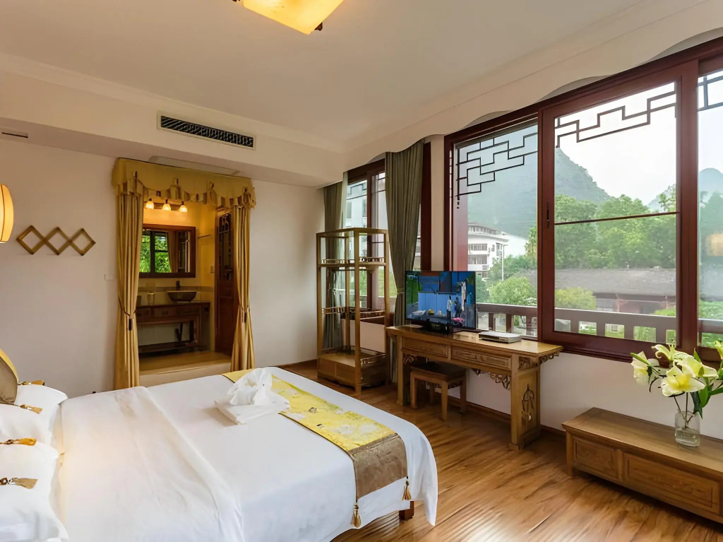 Yangshuo River View Hotel