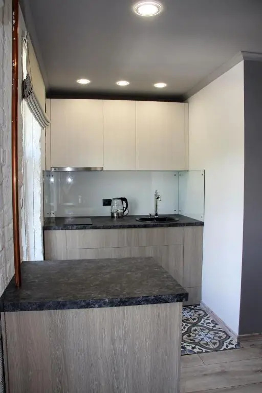 Quiet loft with free parking