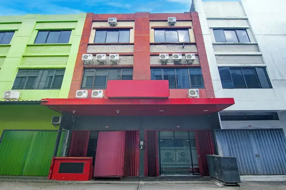 Hotel O Makassar near RS Grestelina formerly Wisma Makassar