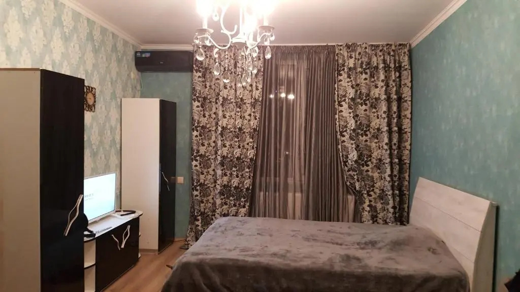 1 room hotel style apartment