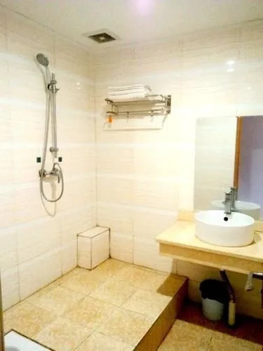 Nanning Caiyuan Business Hotel