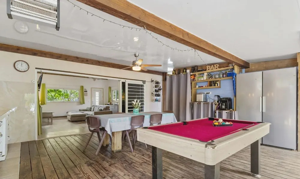 Beachfront 4BR Home With Pool in Moorea