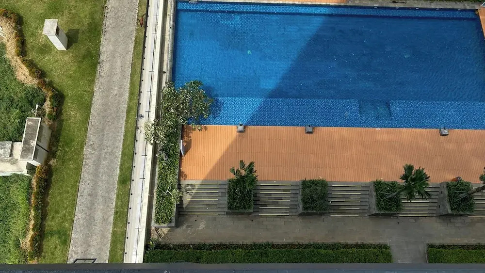 Restful And Modern 3Br At Daan Mogot City Apartment