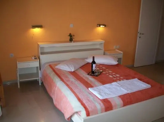 Frida Apartments