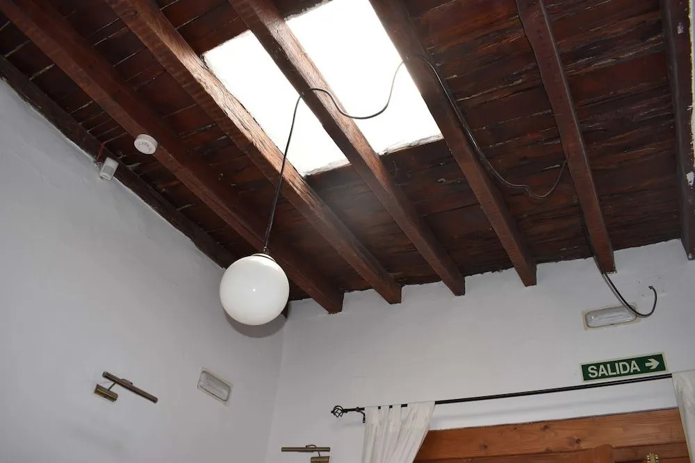 Hostel Albergue La Casa Encantada