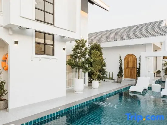 Zenzen Pool Villa