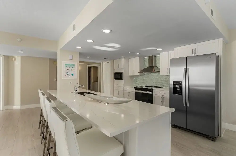 50 Shades Of White - Gullwing #805 - 6620 Estero Blvd 3 Bedroom Condo by RedAwning