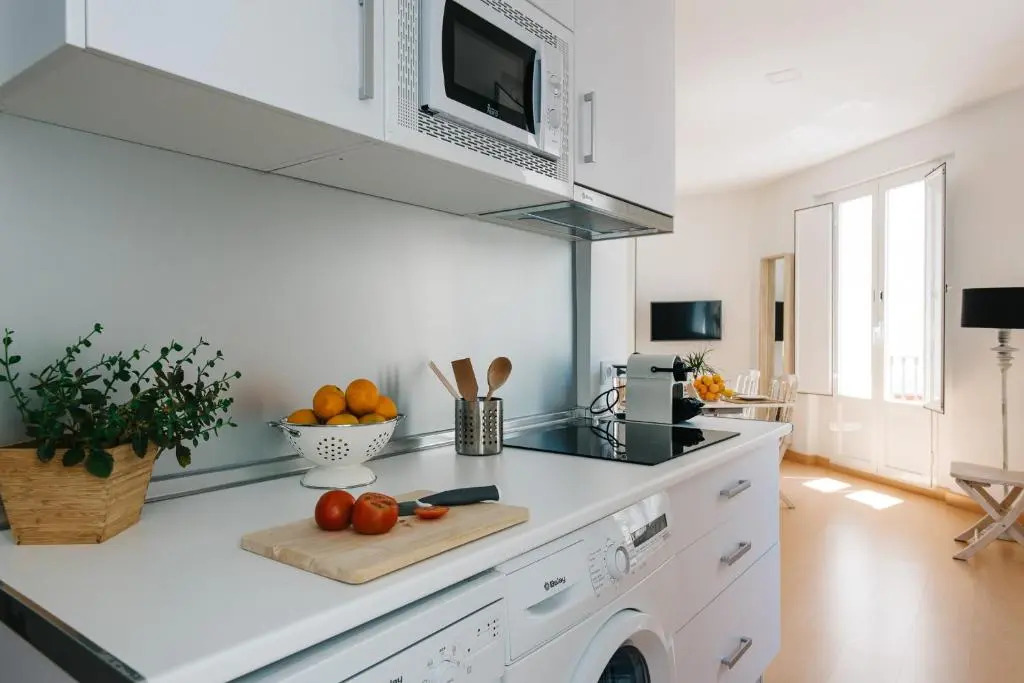 Hostly Acetres 2A-Penthouse in City Center-Fibre-Parking Opt