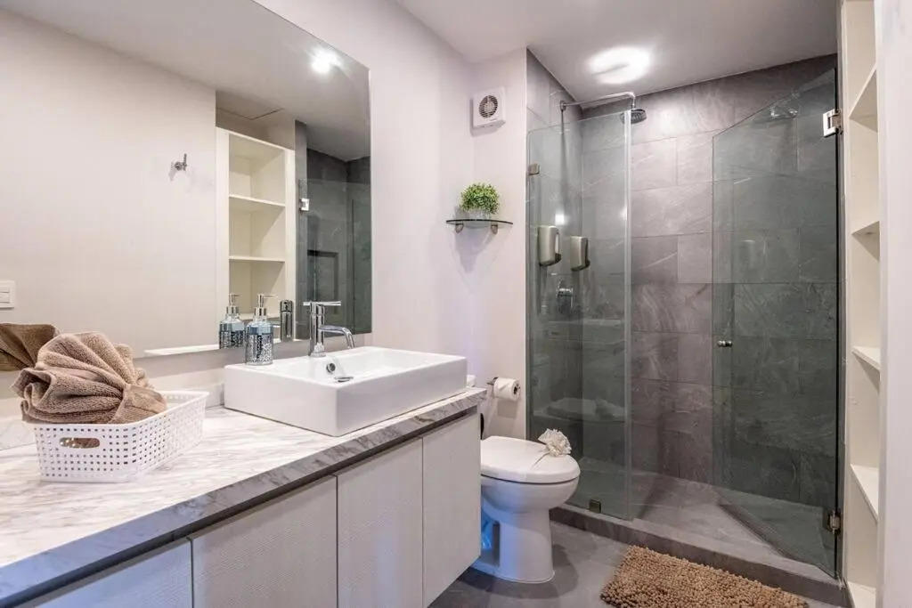 G302 MARLENE Incredible 2 BR condo at Gallery