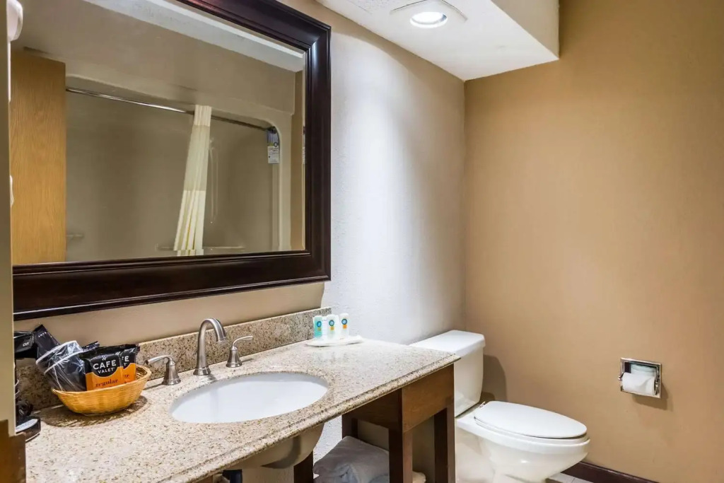 Quaint Inn & Suites