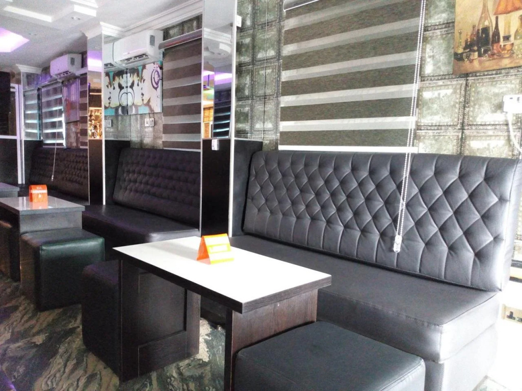 Euro Lounge and Suites