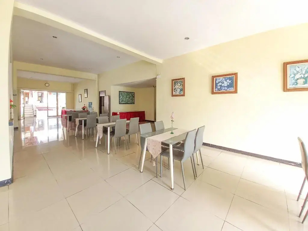 OYO 3712 Hotel Palem Sari