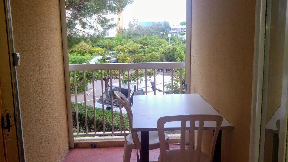 Studio in Mauguio, With Wonderful City View, Furnished Balcony and Wif