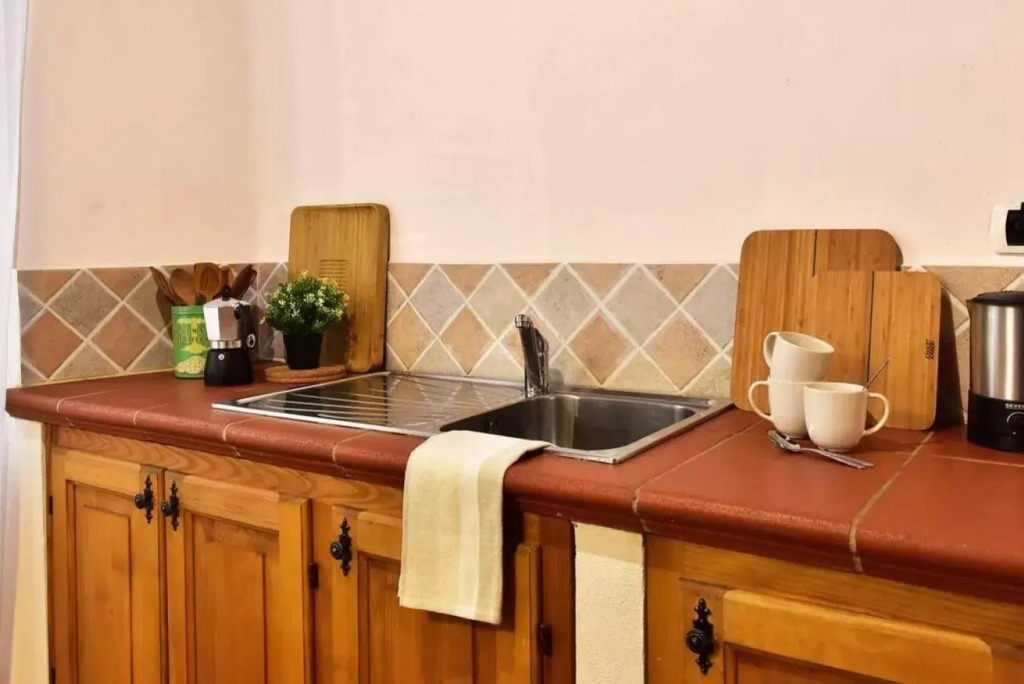 ALTIDO Gorgeous Vintage stone house near Lake Como