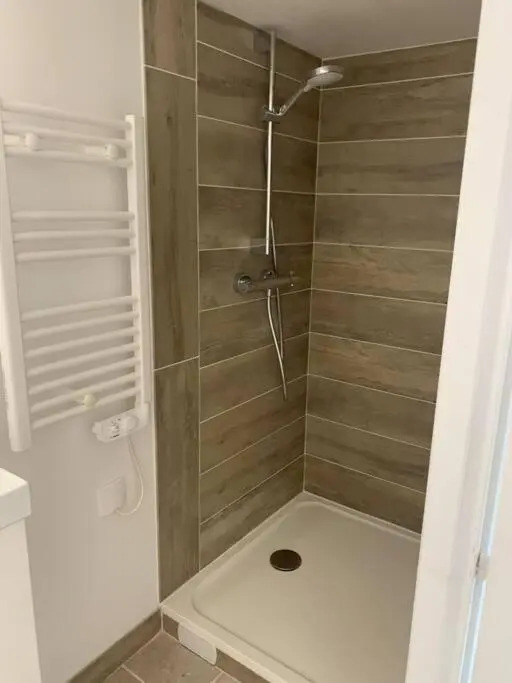 Maison de pecheur 8 personnes vue mer village typique