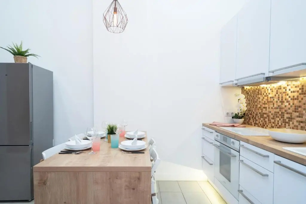Super Central Apartment with A/C
