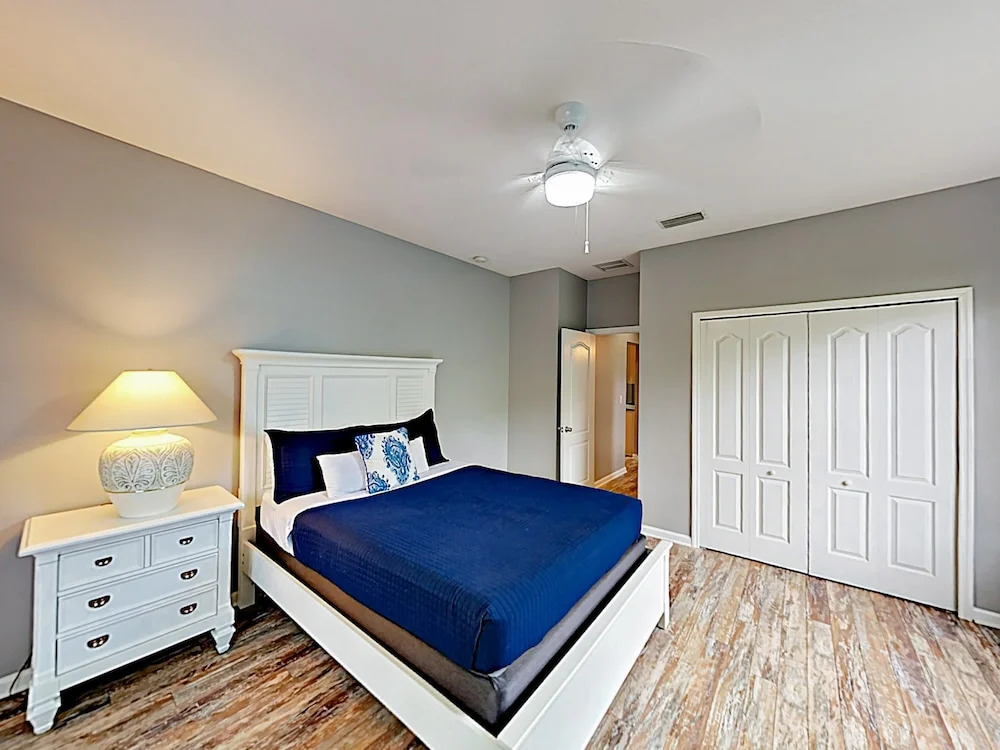 New Listing! Tropical Getaway Near Vilano Beach 4 Bedroom Home