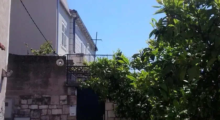 Apartment Ljilja