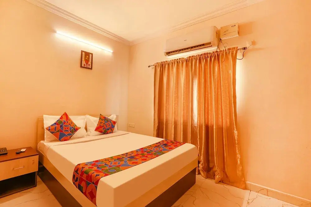 Capital O Samrat Palace Near Nampally Station
