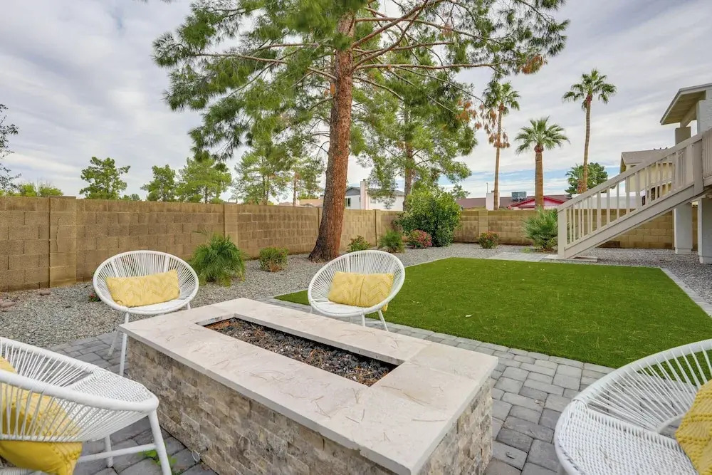 2 Mi to Dtwn: Gorgeous Gilbert Gem w/ Private Yard
