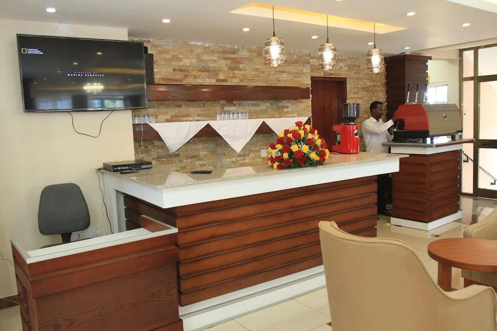 Mosy Hotel