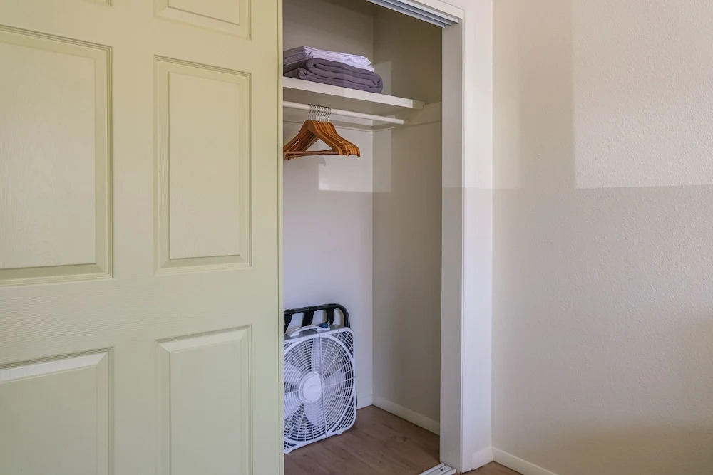 Nob Hill Apartments by Frontdesk