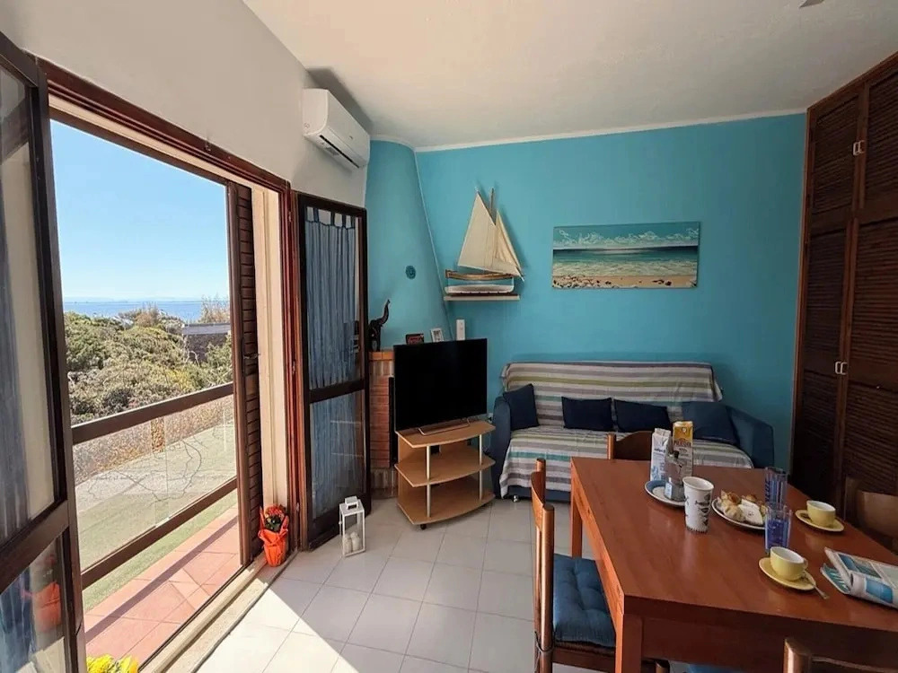 Accommodation Just Steps Away From Cala Lupo