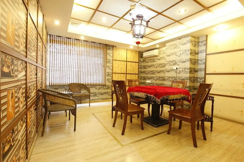 Dingnan Longhui Hotel