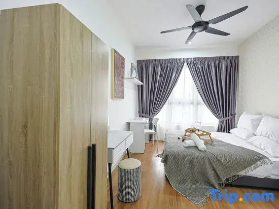 Stylish 3BR M Vertica Walk to MRT & Velocity Mall