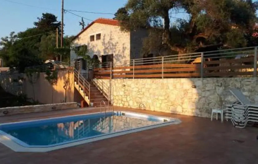 Holiday Home 3 Bedrooms 1 Bathroom - Kastellos