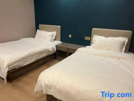 TK e-sports Theme Hotel (Shuangqiao Metro Station, Beijing Communication University)