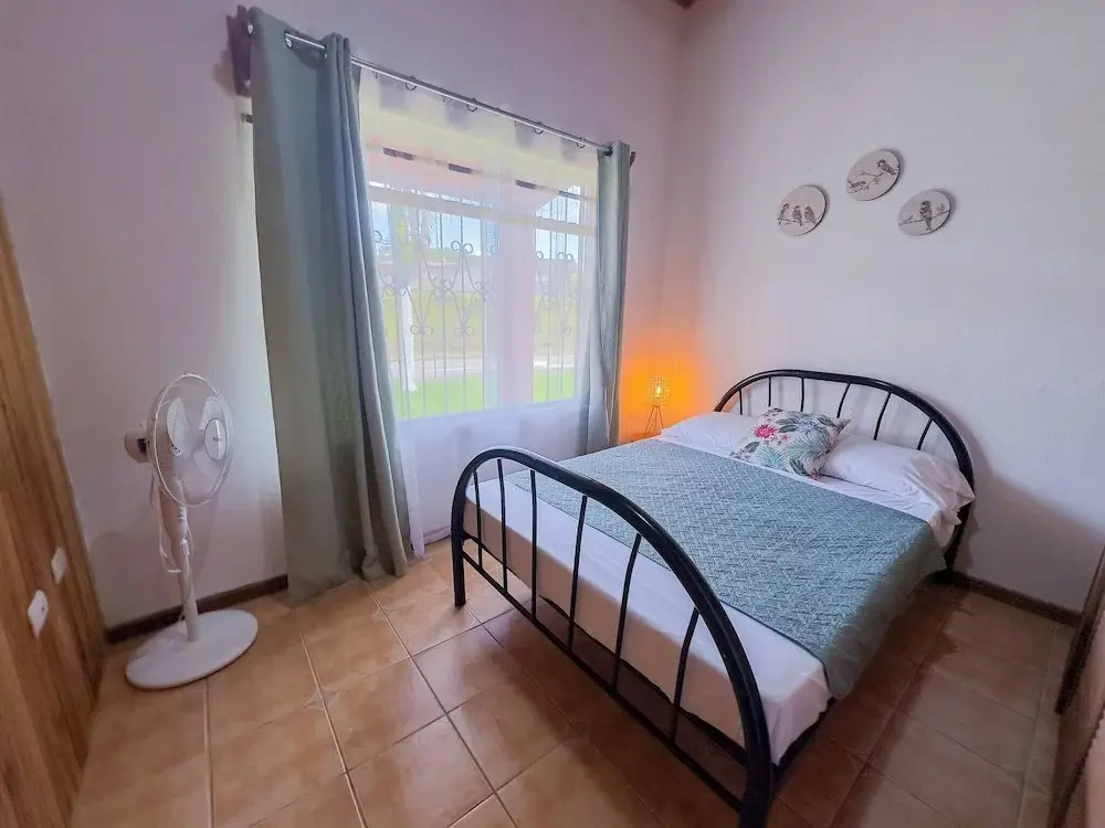 Cozy & Beautiful Casa Aire, Near Lake Park & Town