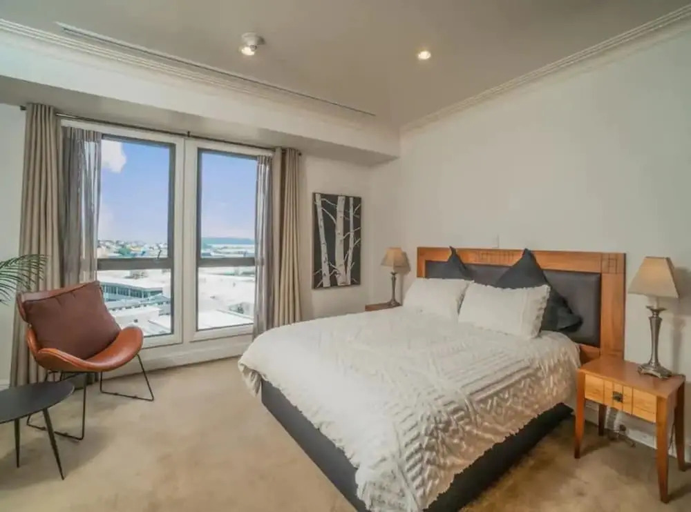 Spacious 1BR Apt Parking+Gym+Pool Zodiak Stays