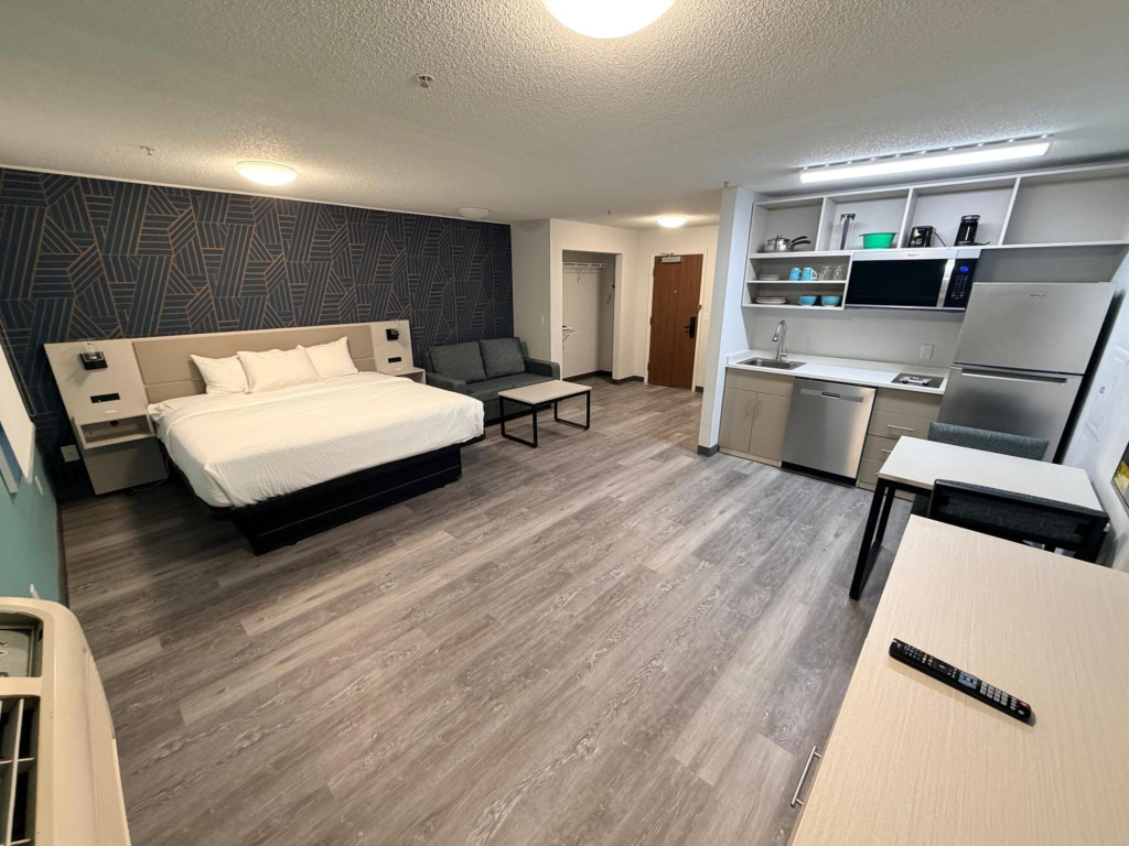 MainStay Suites Indianapolis Northwest - College Park