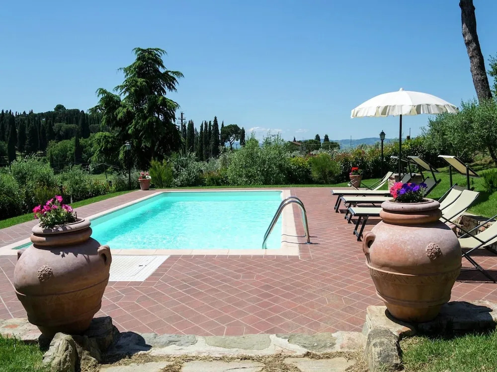 Villa with Private Pool near Cortona in Calm Countryside & Hilly Landscape