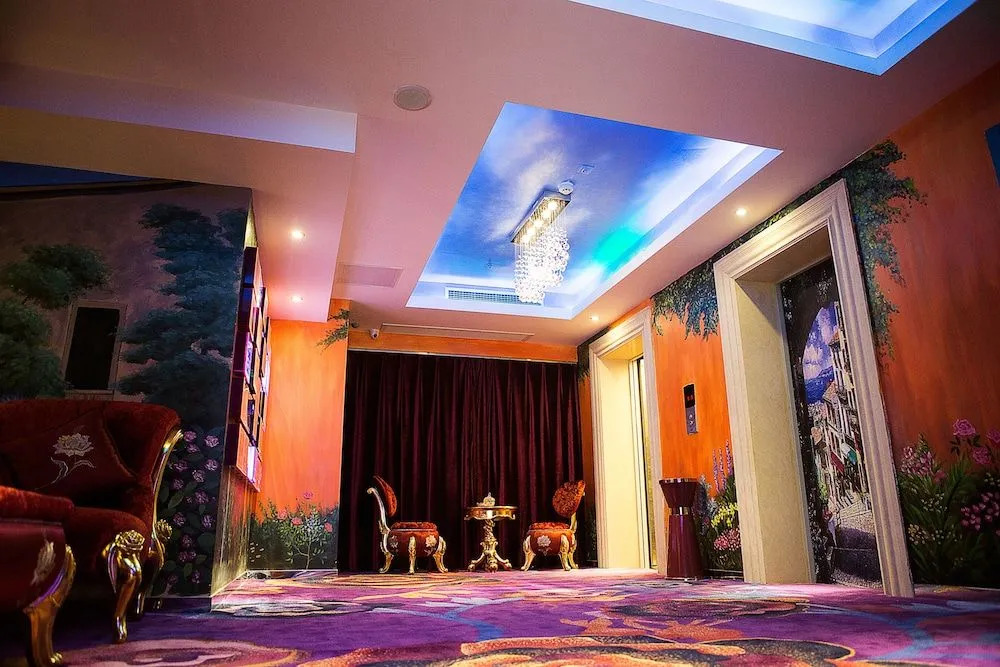 Rose Lover Hotel