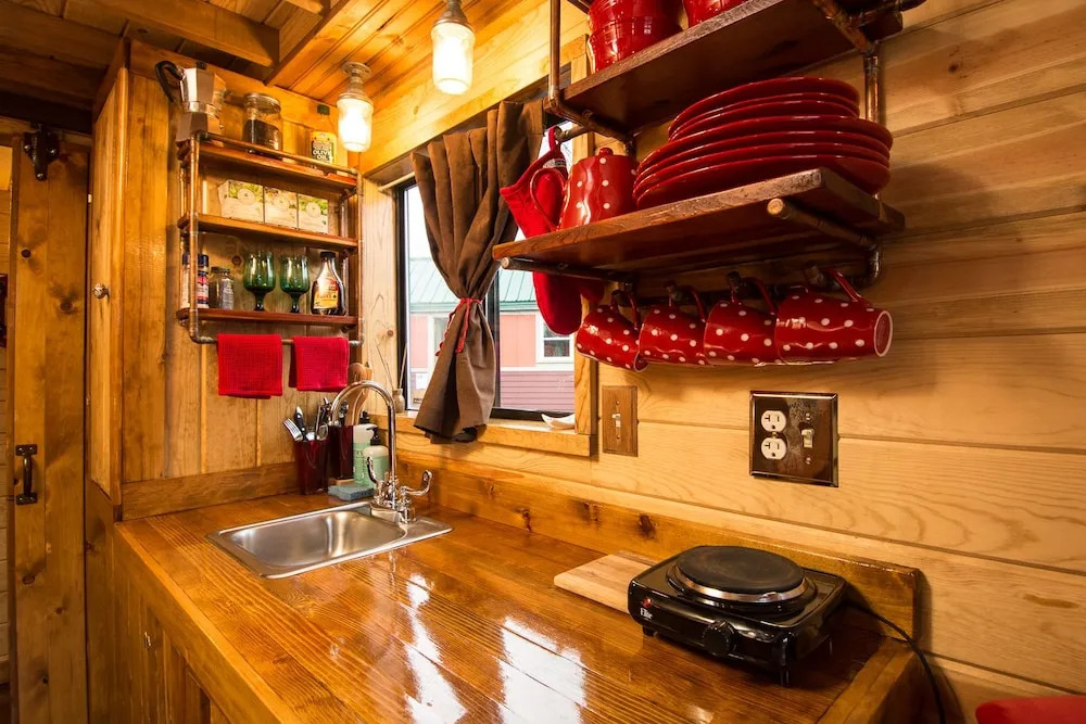 Caravan- The Tiny House Hotel